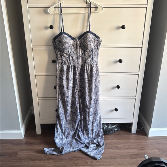 Band of Gypsies Blue and White Patterned Jumpsuit - Picture 5 of 8